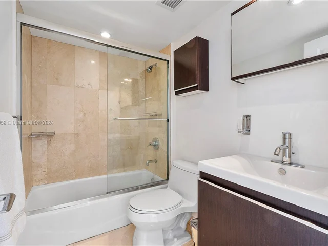 1985 S Ocean Dr # 19A, Hallandale Beach FL 33009