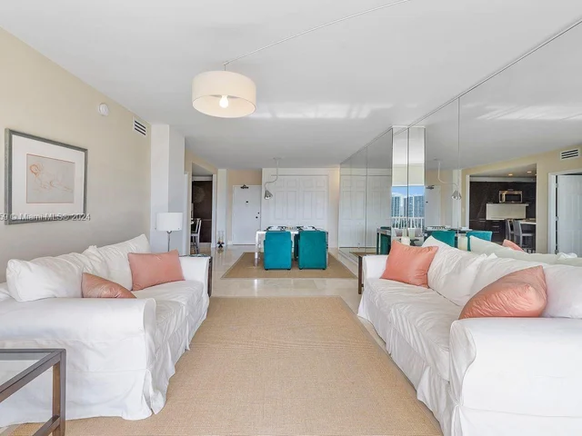 1985 S Ocean Dr # 19A, Hallandale Beach FL 33009