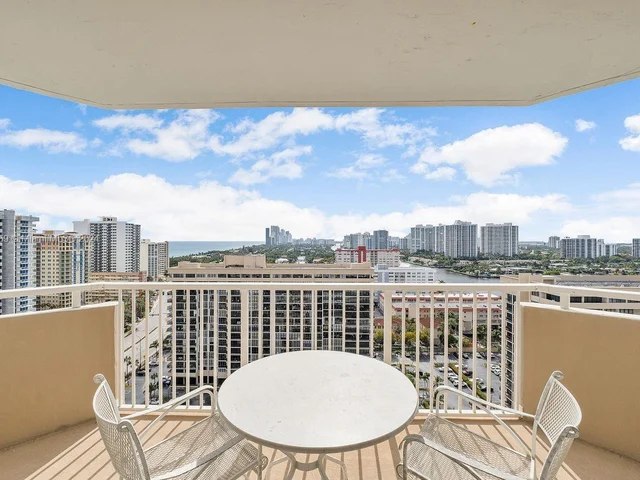 1985 S Ocean Dr # 19A, Hallandale Beach FL 33009