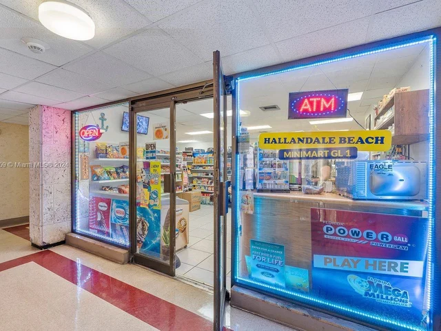 1985 S Ocean Dr # 19A, Hallandale Beach FL 33009