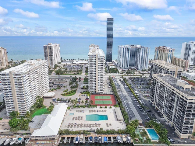 1985 S Ocean Dr # 19A, Hallandale Beach FL 33009