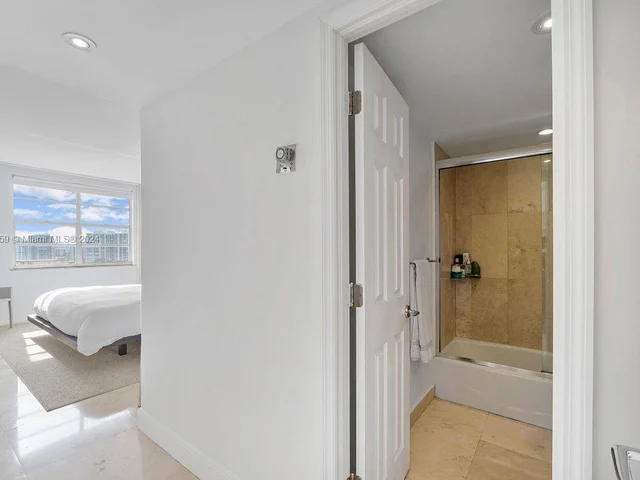 1985 S Ocean Dr # 19A, Hallandale Beach FL 33009