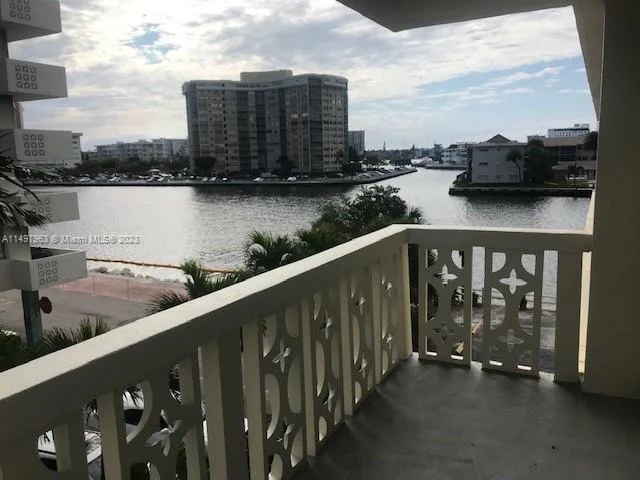 1817 S Ocean Dr # 322, Hallandale Beach FL 33009