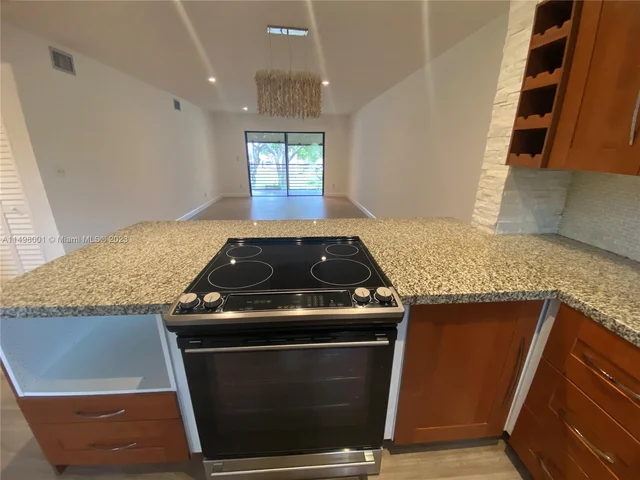 6090 N Sabal Palm Blvd # 208, Tamarac FL 33319