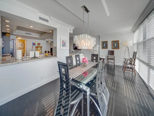 800 Parkview Dr # 1014, Hallandale Beach FL 33009