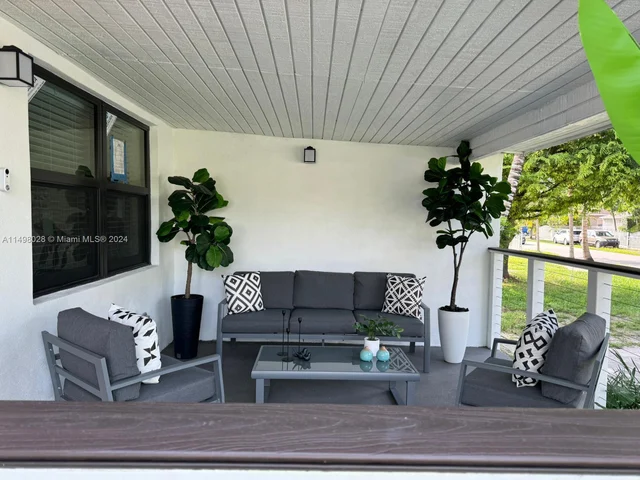 220 NW 134th ST, North Miami FL 33168