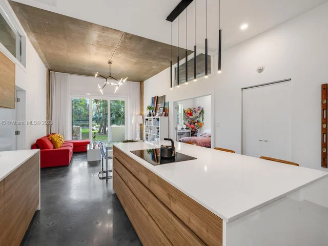 11111 Biscayne Blv # 1F, Miami FL 33181