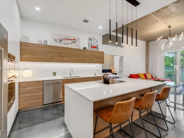 11111 Biscayne Blv # 1F, Miami FL 33181