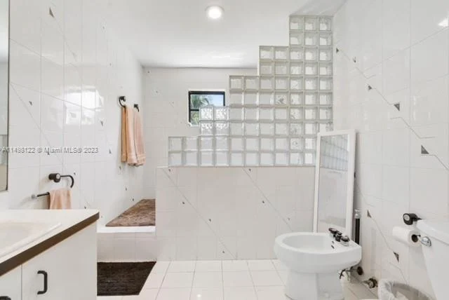 7720 SW 77th Ave, Miami FL 33143