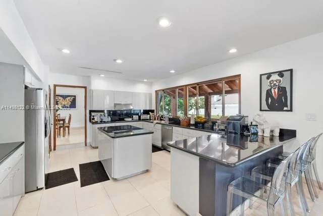 7720 SW 77th Ave, Miami FL 33143