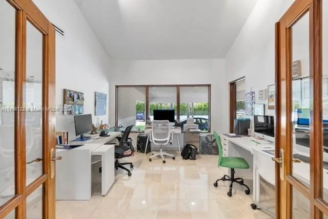 7720 SW 77th Ave, Miami FL 33143