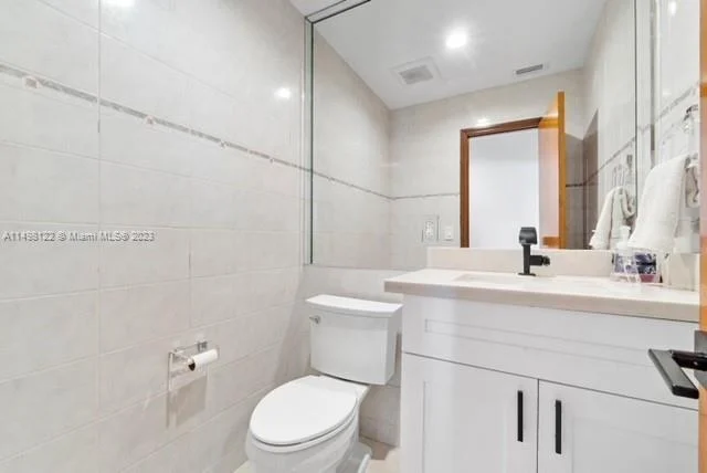 7720 SW 77th Ave, Miami FL 33143