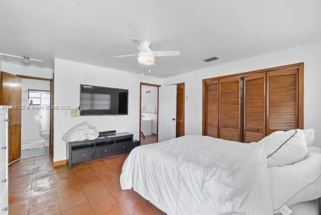 7720 SW 77th Ave, Miami FL 33143