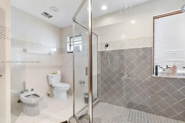 7720 SW 77th Ave, Miami FL 33143