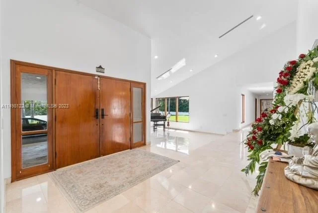 7720 SW 77th Ave, Miami FL 33143