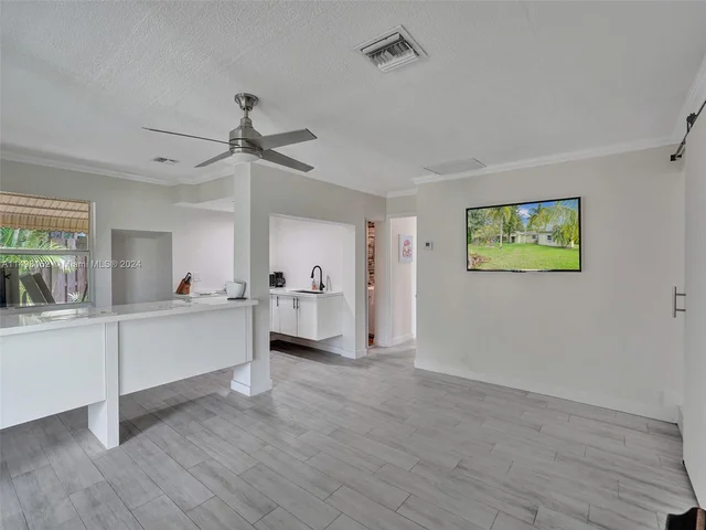 1664 SW 28th Ave, Fort Lauderdale FL 33312