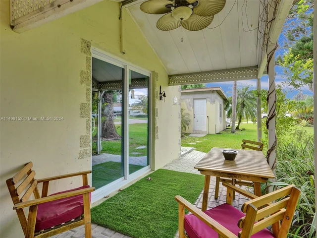 1664 SW 28th Ave, Fort Lauderdale FL 33312