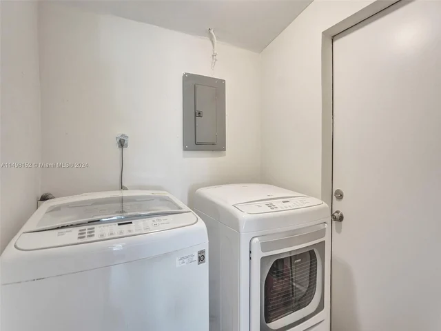 1664 SW 28th Ave, Fort Lauderdale FL 33312