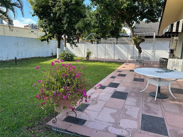 13728 SW 157th Ter, Miami FL 33177