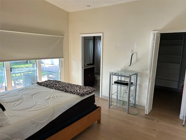 13728 SW 157th Ter, Miami FL 33177