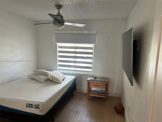 13728 SW 157th Ter, Miami FL 33177