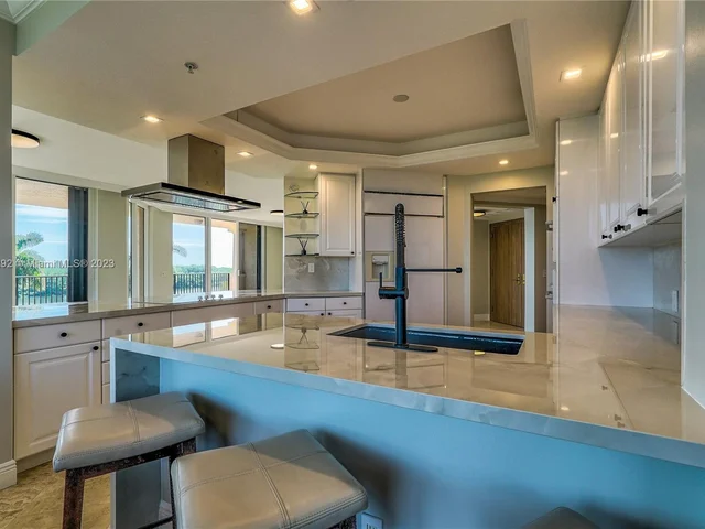 13611 Deering Bay Dr # 301, Coral Gables FL 33158