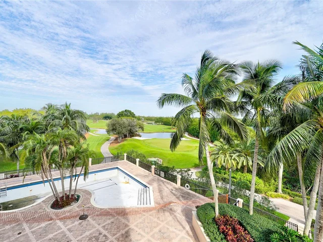 13611 Deering Bay Dr # 301, Coral Gables FL 33158