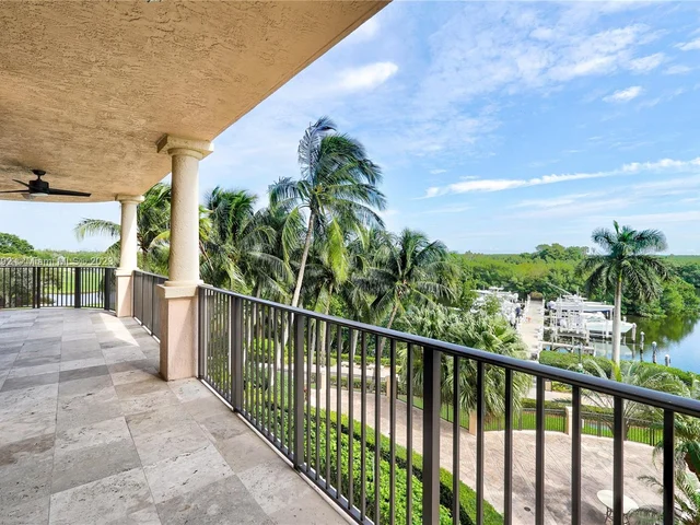 13611 Deering Bay Dr # 301, Coral Gables FL 33158
