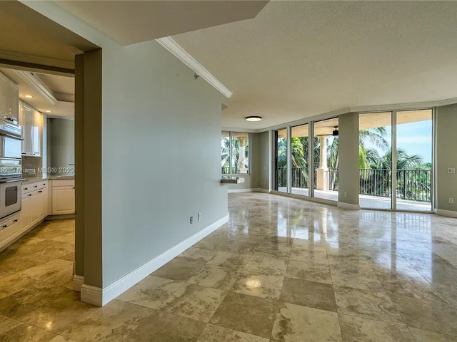 13611 Deering Bay Dr # 301, Coral Gables FL 33158