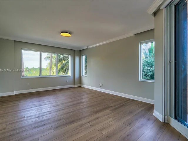 13611 Deering Bay Dr # 301, Coral Gables FL 33158