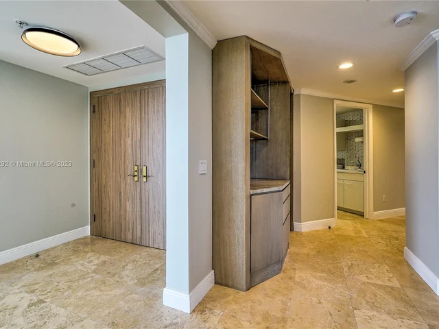 13611 Deering Bay Dr # 301, Coral Gables FL 33158