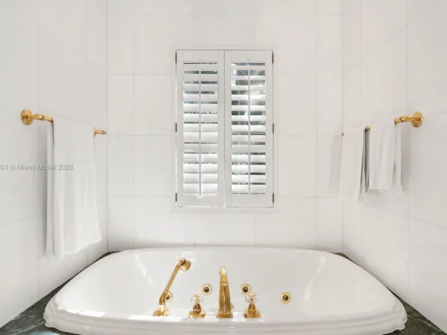 4600 Santa Maria St, Coral Gables FL 33146