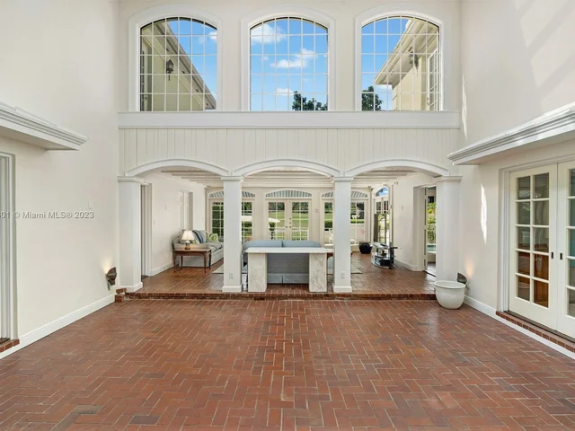 4600 Santa Maria St, Coral Gables FL 33146