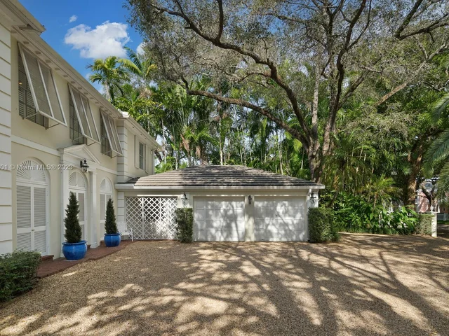 4600 Santa Maria St, Coral Gables FL 33146