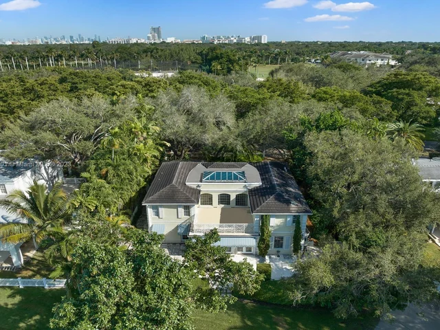 4600 Santa Maria St, Coral Gables FL 33146