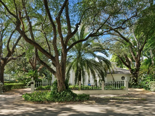4600 Santa Maria St, Coral Gables FL 33146