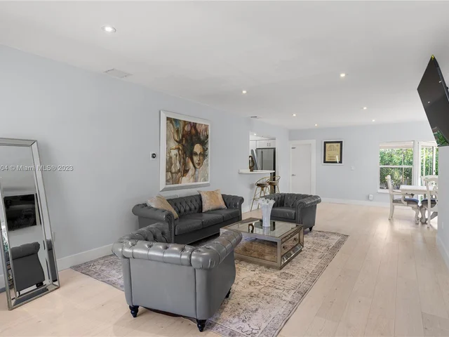 9025 Hawthorne Ave, Surfside FL 33154