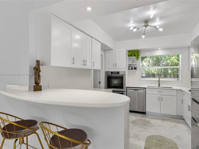 9025 Hawthorne Ave, Surfside FL 33154