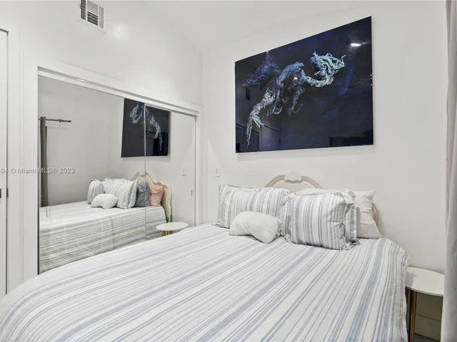 9025 Hawthorne Ave, Surfside FL 33154