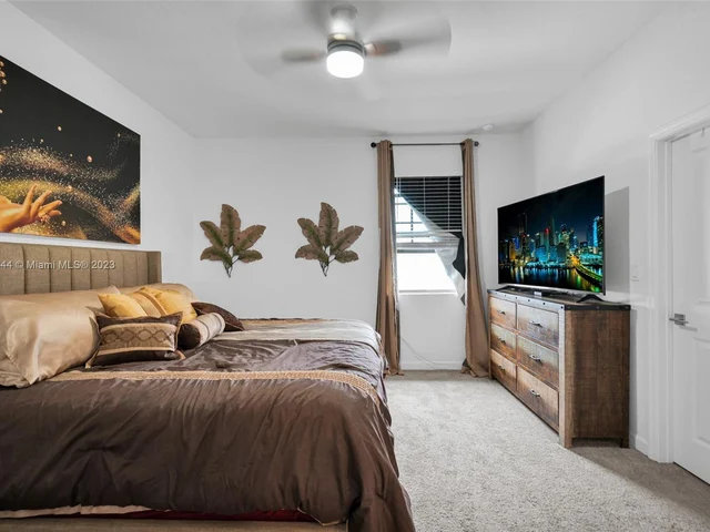 1127 SW 6th Ct # 1127, Florida City FL 33034