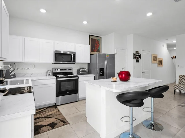 1127 SW 6th Ct # 1127, Florida City FL 33034