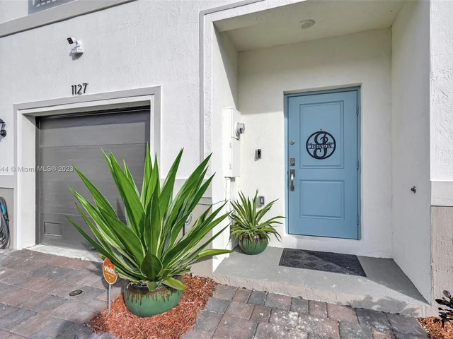 1127 SW 6th Ct # 1127, Florida City FL 33034