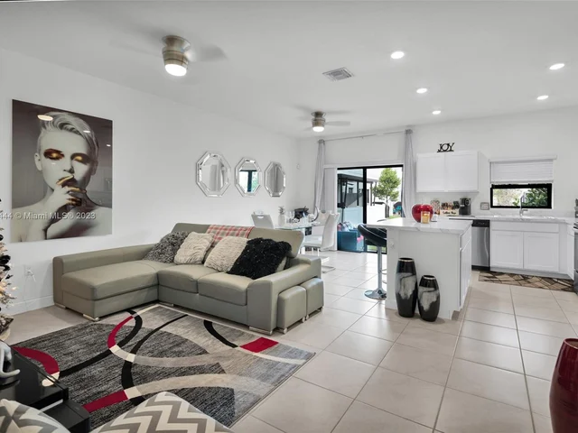 1127 SW 6th Ct # 1127, Florida City FL 33034