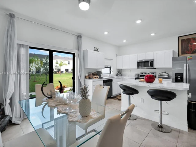 1127 SW 6th Ct # 1127, Florida City FL 33034