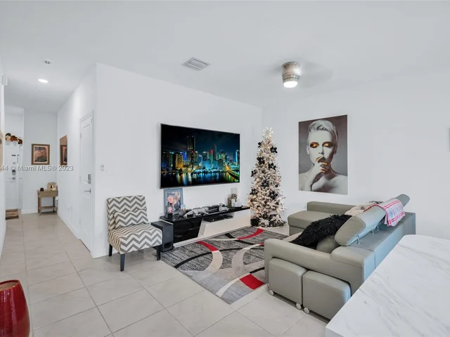 1127 SW 6th Ct # 1127, Florida City FL 33034