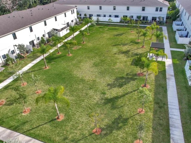 1127 SW 6th Ct # 1127, Florida City FL 33034