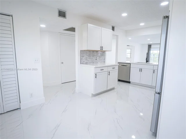 12950 SW 7th Ct # 412A, Pembroke Pines FL 33027