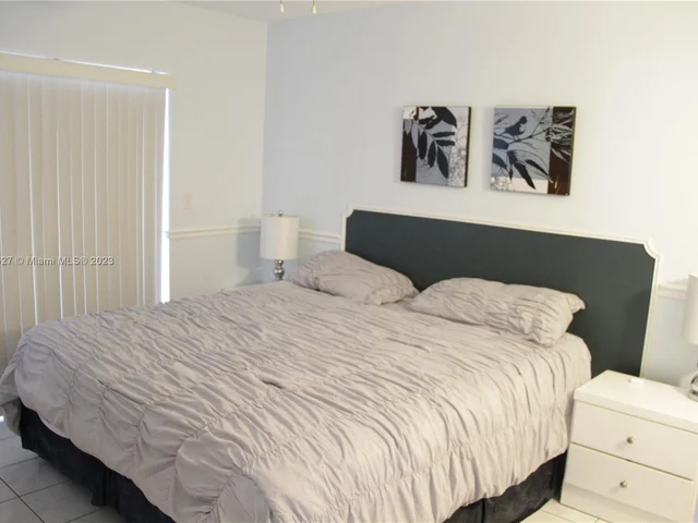 201 178th Dr # 213, Sunny Isles Beach FL 33160