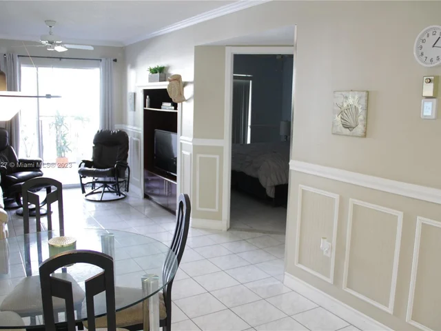 201 178th Dr # 213, Sunny Isles Beach FL 33160