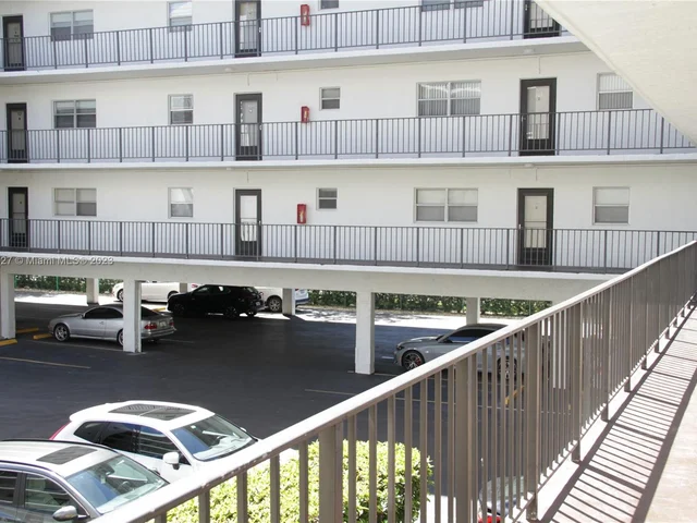 201 178th Dr # 213, Sunny Isles Beach FL 33160